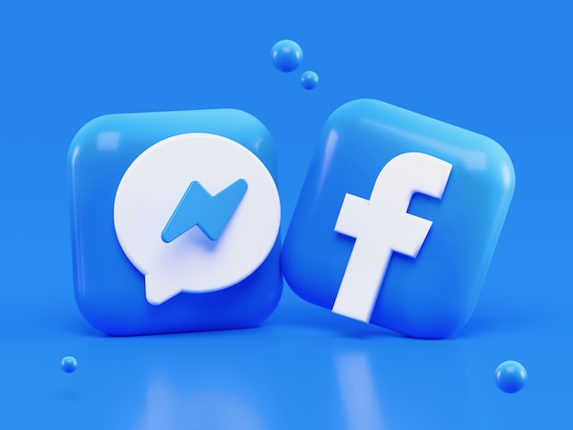 Facebook logo, a blue square with a blue arrow and a white square with a blue arrow on.