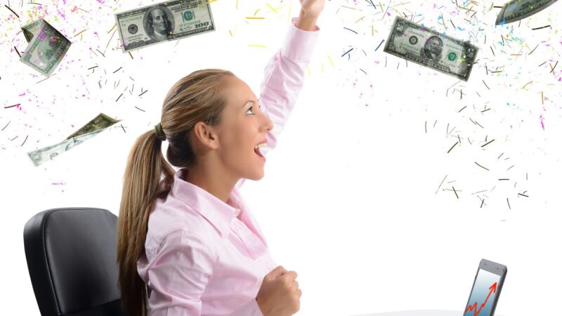 How to Make Money Fast as a Woman: 27 Legit Ways